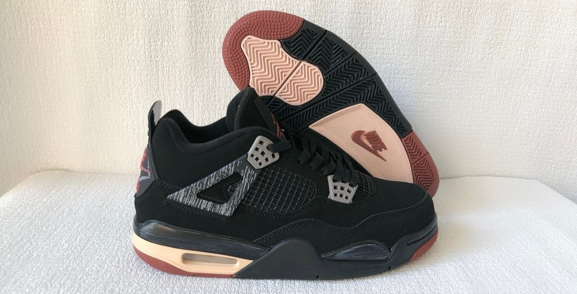 Air Jordan 4 Retro